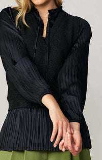 Current Air Black Long Sleeve V-neck Contrast Sleeve Sweater