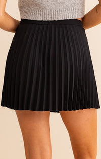 Le Lis Black Pleated Mini Skirt