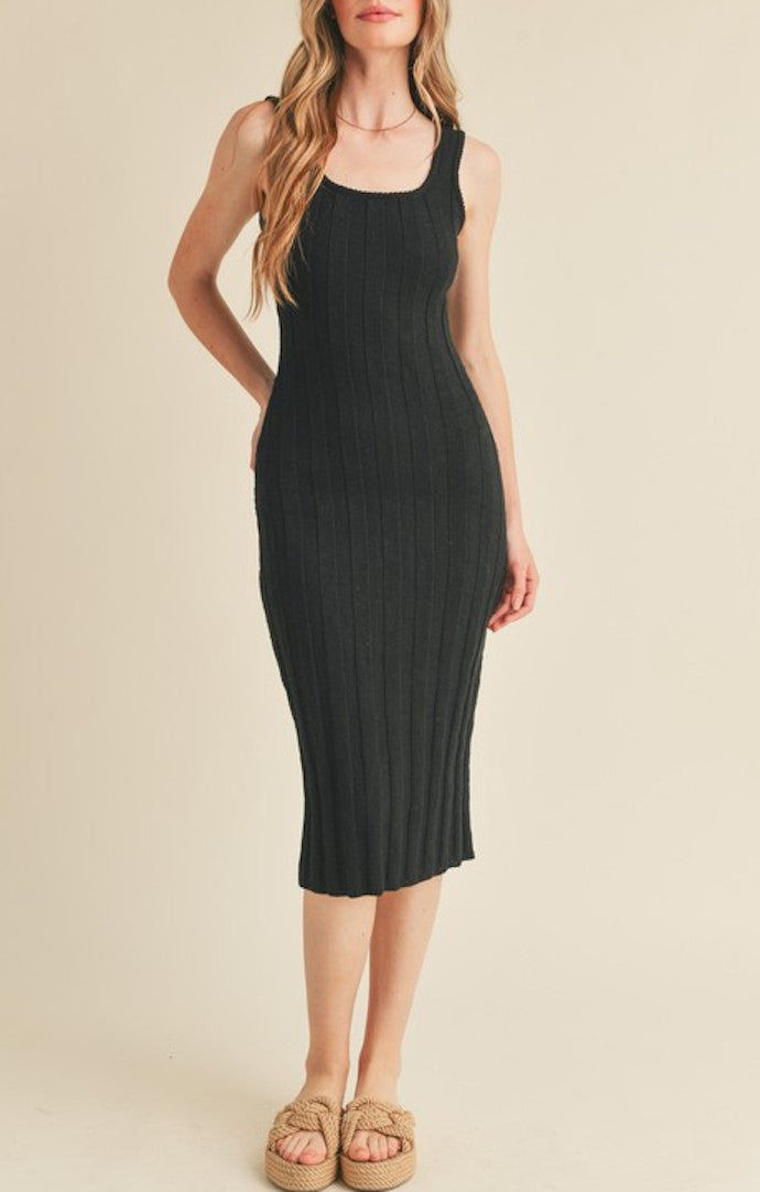 Mable Black Sleeveless Midi Dress