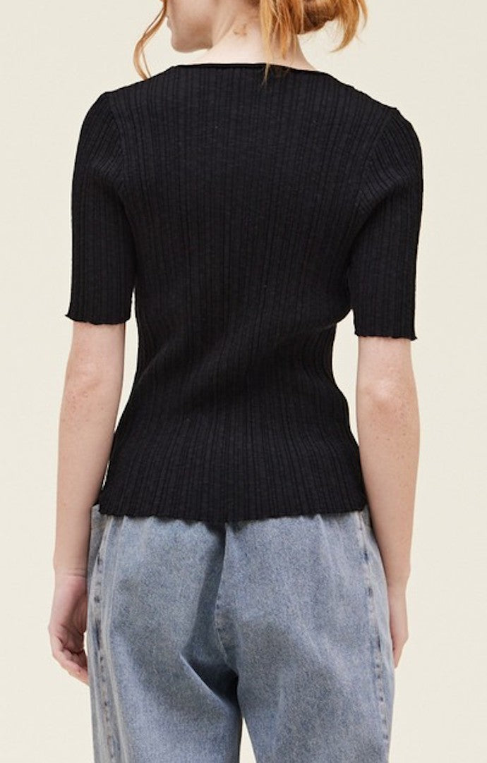 Grade & Gather Black Knit Light Sweater