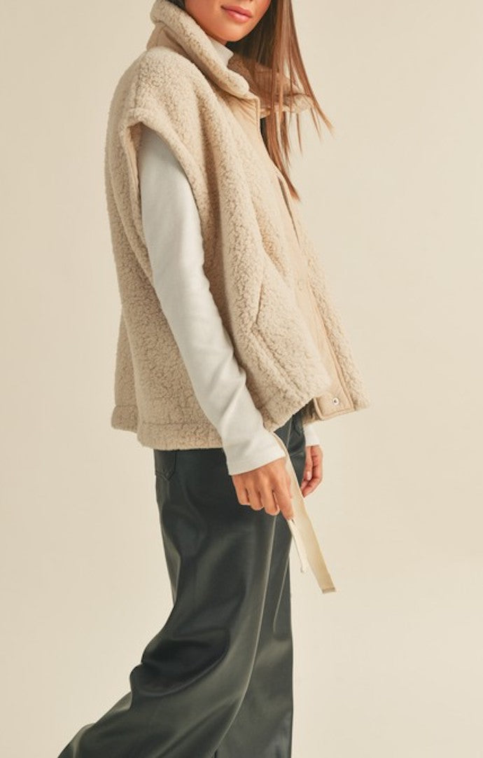Miou Muse Sand Oversized Vest