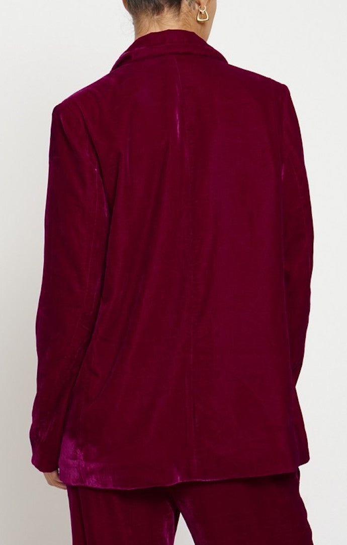 Stay Awhile Fuchsia Velvet Blazer